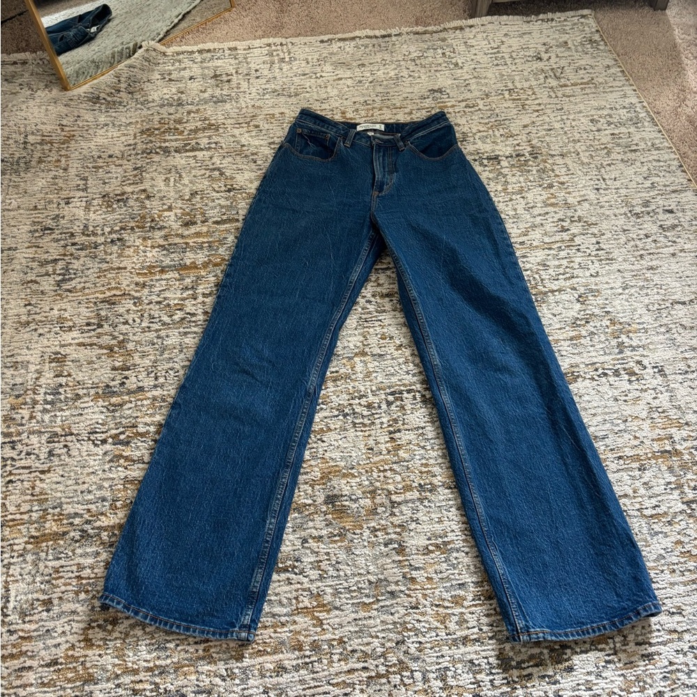 Abercrombie & Fitch Blue Straight Leg Jeans Classic Fit- Size 4 long